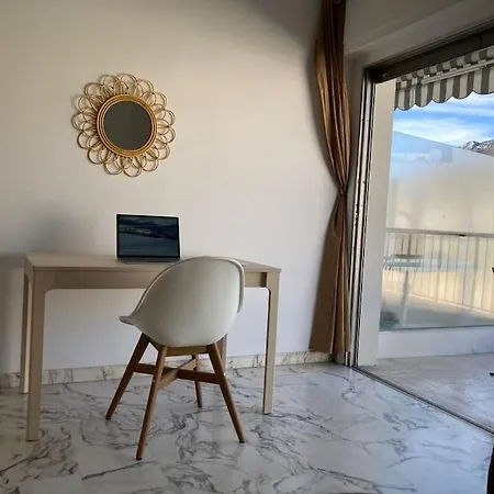 Vue Mer, 10 Min De Monaco ! Apartamento *